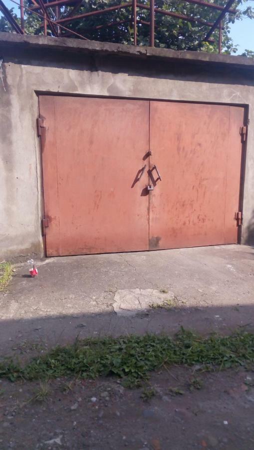 Temuriroom Pʼotʼi Exteriör bild
